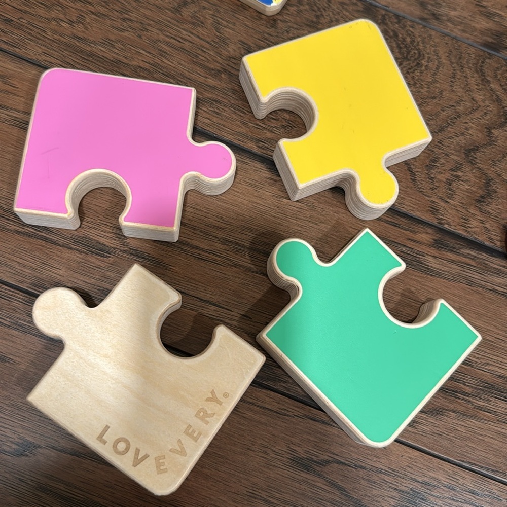 Lovevery Chunky Wooden Jigsaw Puzzle Companion Play Kit (Months 22-24) - Picture 3 of 8